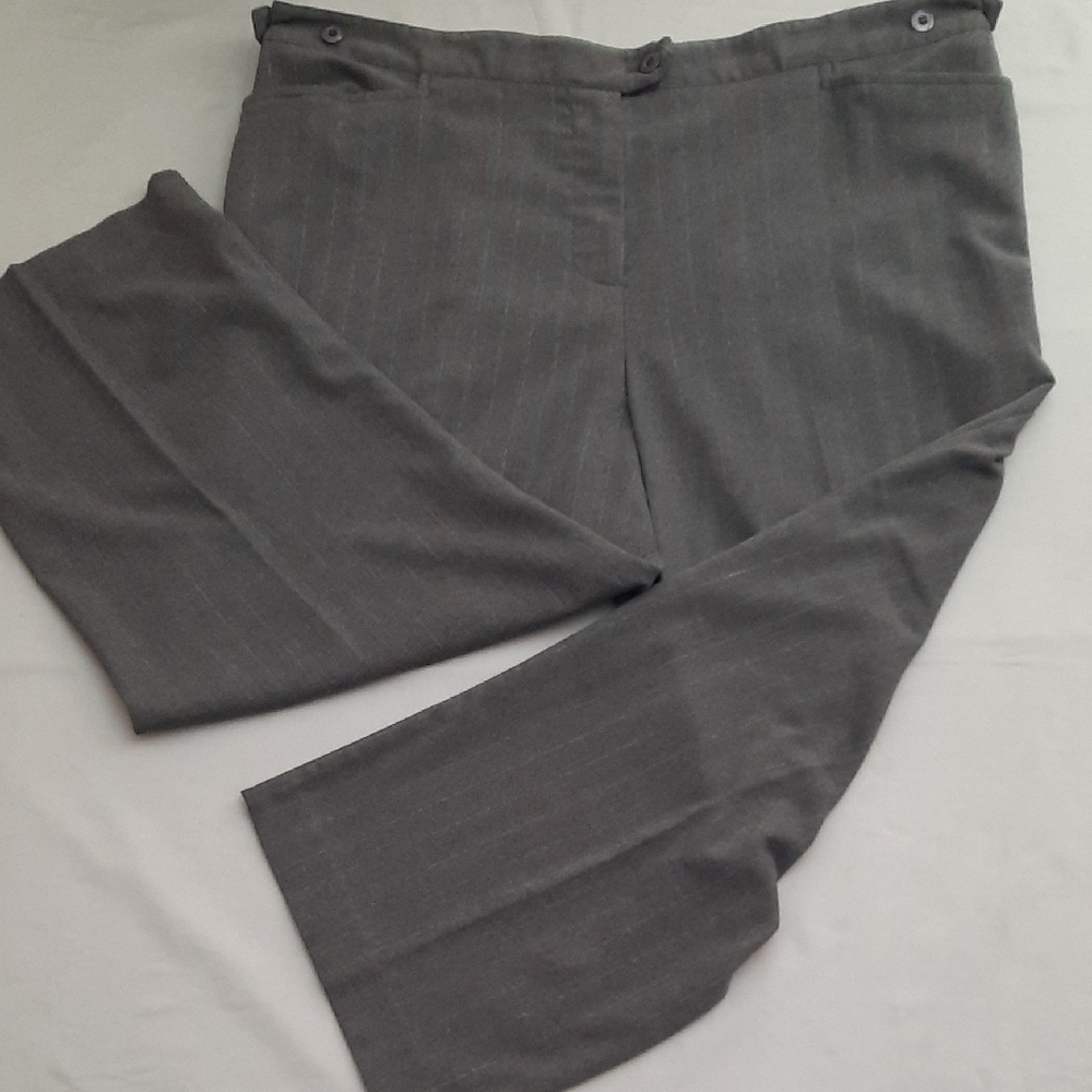 Maggie Barnes Women's Gray Pinstripe Dress Pants - 24W